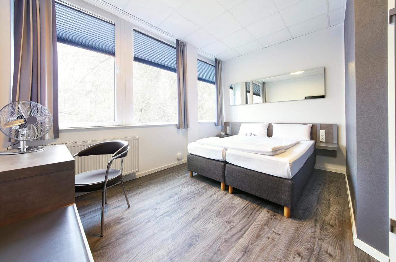Road House Hotel Paderborn Buitenkant foto